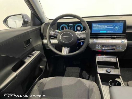 Hyundai Kona 1.6 GDI Maxx DT de 2024 con 12 Km por 30.500 EUR. en Barcelona