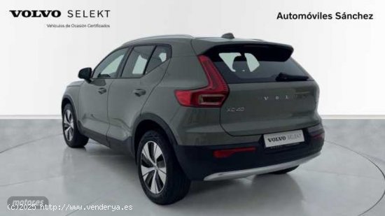 Volvo XC40 Core, T2 automatico, Gasolina de 2023 con 33.025 Km por 36.800 EUR. en Zaragoza