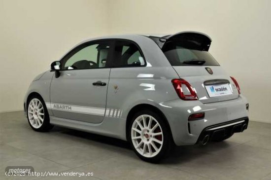 Abarth 500 695 1.4 16v T-Jet 132kW (180 CV) de 2022 con 40 Km por 35.200 EUR. en Valencia