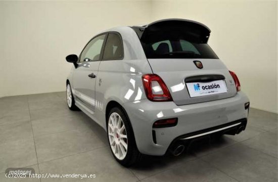 Abarth 500 695 1.4 16v T-Jet 132kW (180 CV) de 2022 con 40 Km por 35.200 EUR. en Valencia