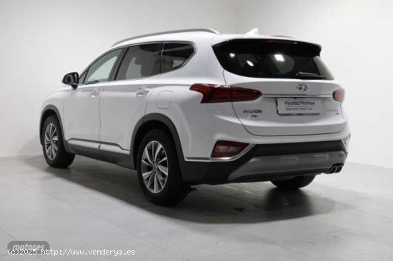 Hyundai Santa Fe 2.2 CRDi Tecno Auto 4x4 DK de 2019 con 97.113 Km por 35.990 EUR. en Valencia