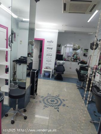 SE ALQUILA PELUQUERIA / LISTA PATA FUNCIONAR / ZONA CAROLINAS - ALICANTE