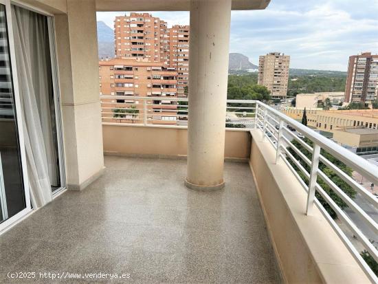  PISO EN VENTA DE 3 DORMITORIOS EN BENIDORM - ALICANTE 