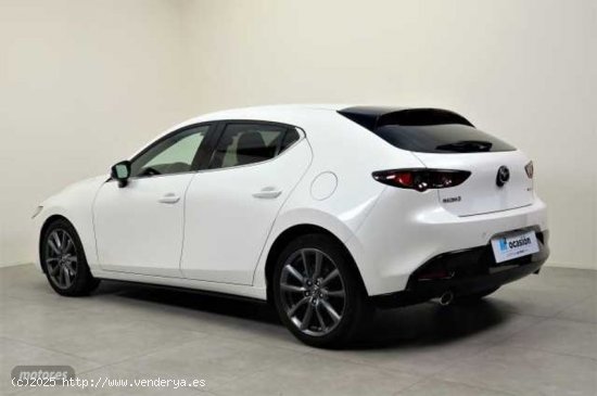 Mazda Mazda3 2.0 SKYACTIV-G 88KW ZENITH+NAVEGADOR de 2019 con 47.000 Km por 20.990 EUR. en Valencia