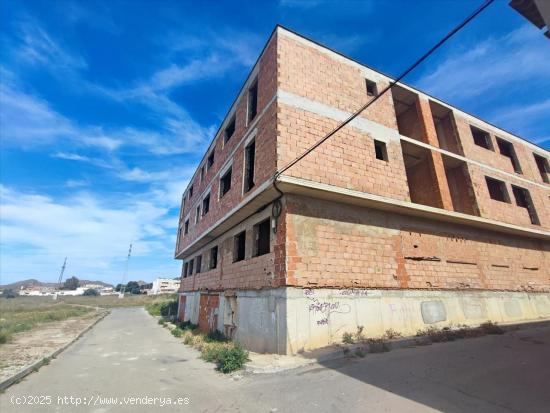 SIN COMISION AGENCIA!! En venta edificio de viviendas plurifamiliares con construcción parada - MUR