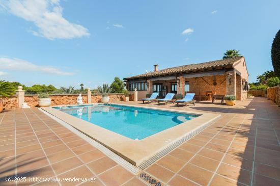 Chalet de lujo con espectaculares vistas - BALEARES