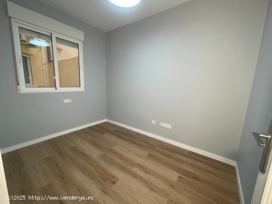 Se vende piso bajo en La Mata Torrevieja a 100 metros de la playa - ALICANTE