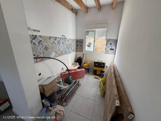 ¡Casa en venta con 2 habitaciones terreno de 940 m²  en Finestrat! 200.000€🏡✨ - ALICANTE