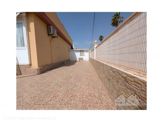 Villa en venta en Los Alcázares (Murcia)