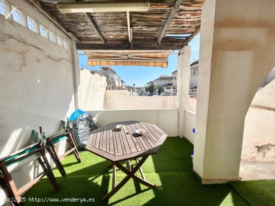 Chalet en venta en Torrevieja (Alicante)