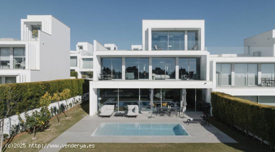  Villa en venta en Sotogrande (Cádiz) 