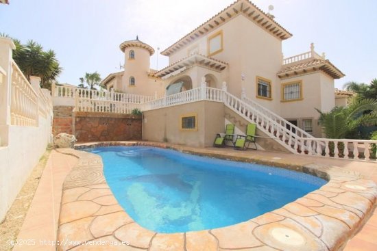  Villa en venta en Orihuela (Alicante) 