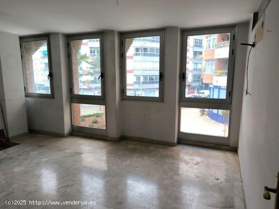 Oficina en venta en Vélez-Málaga (Málaga)