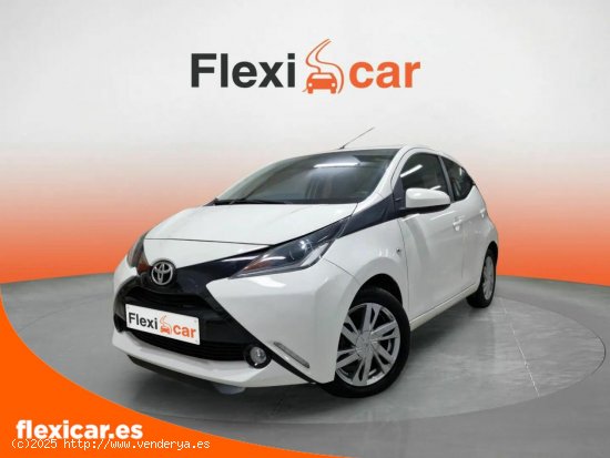 Toyota Aygo 1.0 70 x-cite - Viladecans