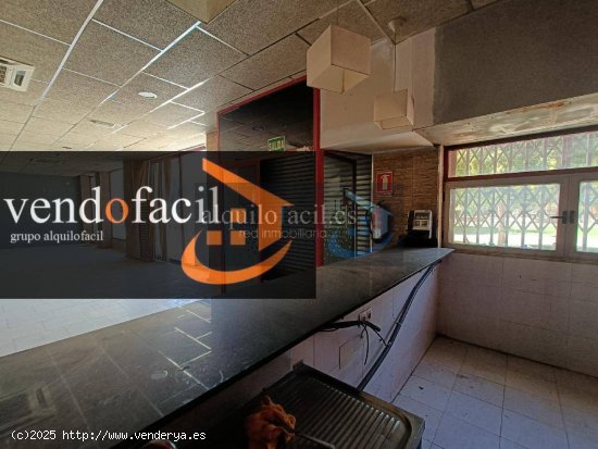 SE VENDE LOCAL EN ZONA PARQUE LINEAL DE 248 METROS POR 230000€