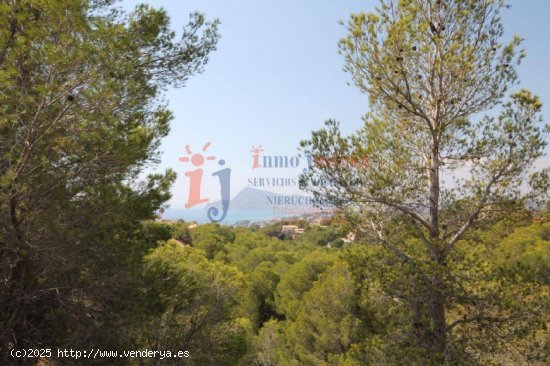 Parcela con vistas al mar en Altea