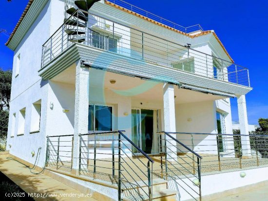 Se alquila espectacular villa de lujo con vistas al mar en Santa Ponsa