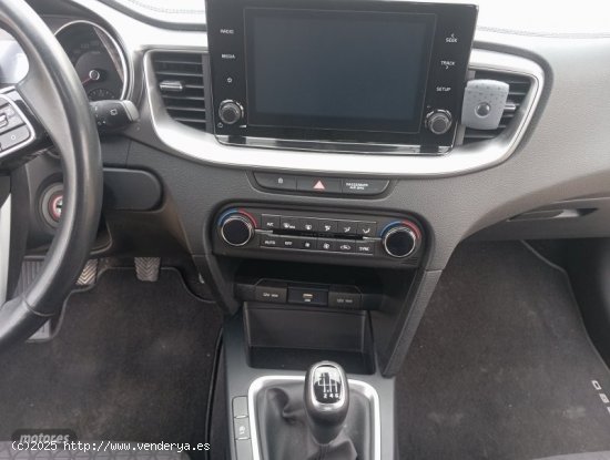 Kia XCeed 1.6 Drive 85kw (115CV) de 2019 con 91.000 Km por 18.500 EUR. en Burgos