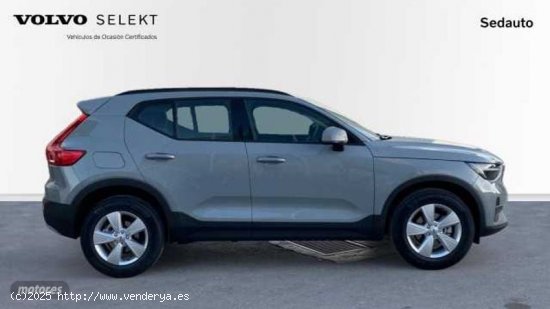 Volvo XC40 1.5 T2 ESSENTIAL AUTO 5P de 2024 con 7 Km por 32.900 EUR. en Murcia