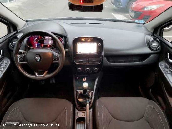 Renault Clio TCe GPF Energy Limited 90CV de 2019 con 99.000 Km por 12.500 EUR. en Guipuzcoa