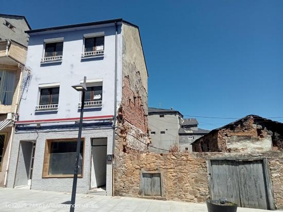 SE VENDE CASA CON TERRENO EN TORENO - LEON