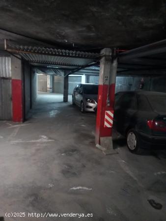 PLAZA DE PARKING EN ZONA ALTA DE PONFERRADA- EN FRENTE A LAS PISCINAS CLIMATIZADAS - LEON