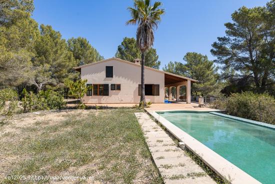 SE VENDE FANTASTICA FINCA RÚSTICA CON 35.000M² DE TERRENO EN CALVIÀ - BALEARES