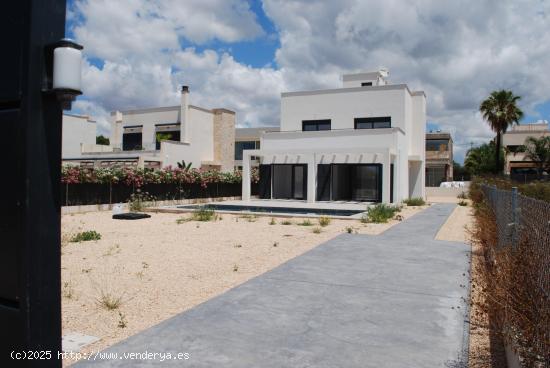 Casa moderna de nueva construcción con vistas al mar en Cala Pi - BALEARES