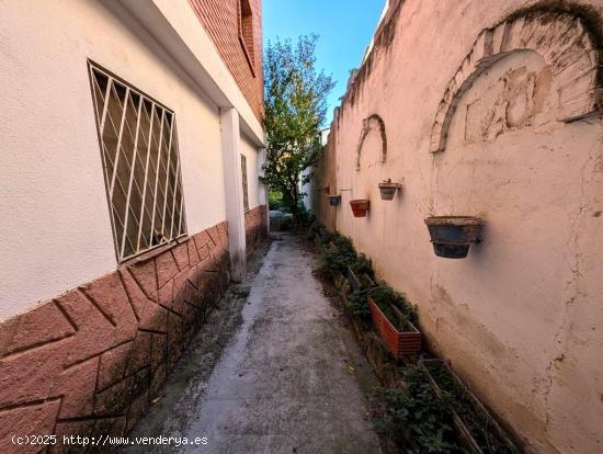 Casa con gran patio y terraza en Calaceite - TERUEL