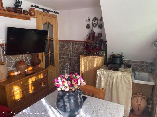 EN VENTA CASA EN BÁGUENA - TERUEL