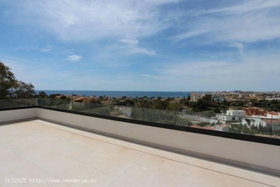 Villa en venta a estrenar en El Campello (Alicante)