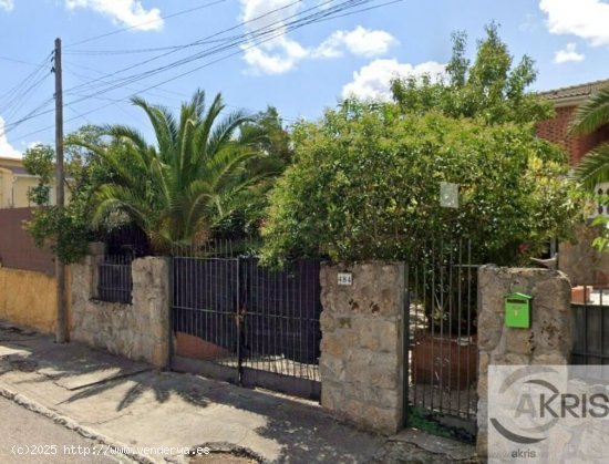 VIVIENDA OKUPADA EN CASARRUBIOS DEL MONTE **PRECIO A CONSULTAR**