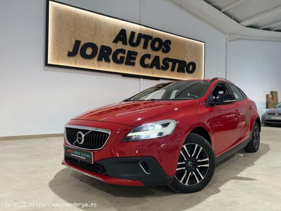 Volvo V40 CROSS COUNTRY 2.0 D2 Plus 120CV - Utrera