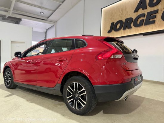 Volvo V40 CROSS COUNTRY 2.0 D2 Plus 120CV - Utrera