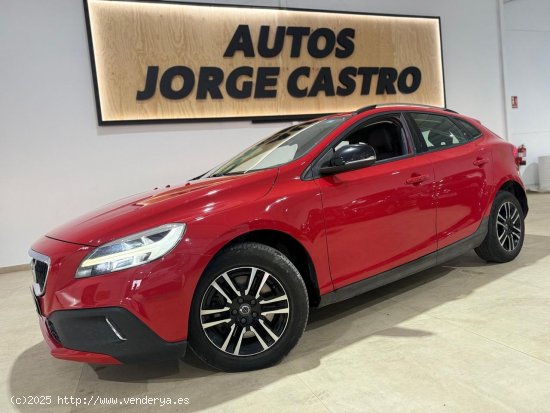 Volvo V40 CROSS COUNTRY 2.0 D2 Plus 120CV - Utrera