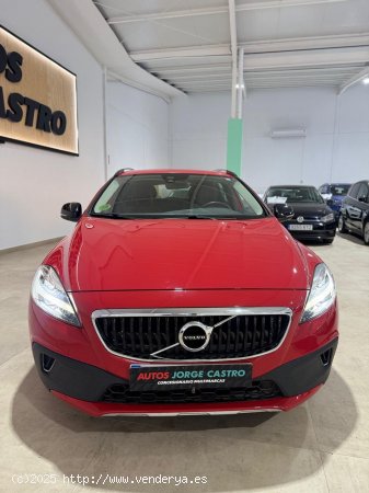 Volvo V40 CROSS COUNTRY 2.0 D2 Plus 120CV - Utrera