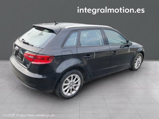 Audi A3 Sportback 1.6 TDI Ultra Attraction - Burela