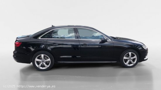 Audi A4 2.0 30 TDI S TRONIC BLACK LINE AVANT 136 5P - Caravaca de la Cruz