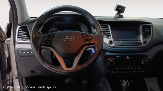 Hyundai ix35 TODOTERRENO 1.7 CRDI BLUEDRIVE TECNO SKY 2WD SRF 115 5P . - 