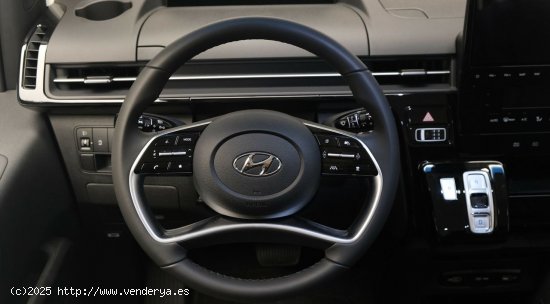 Hyundai Staria MONOVOLUMEN 2.2 CRDI TECNO 9STR 177 5P 9 Plazas - Cartagena