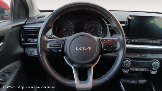 Kia Stonic TODOTERRENO 1.0 T-GDI MHEV IMT 74KW DRIVE 100 5P - Cartagena