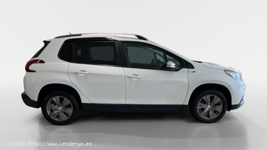 Peugeot 2008 TODOTERRENO 1.2 PURETECH 60KW STYLE 82 5P - Espinardo