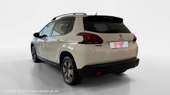 Peugeot 2008 TODOTERRENO 1.2 PURETECH 60KW STYLE 82 5P - Espinardo