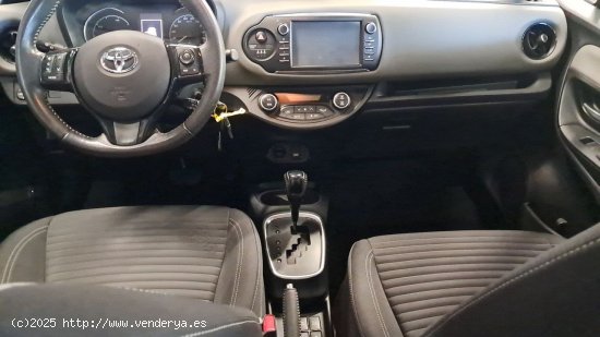 Toyota Yaris BERLINA CON PORTON 1.5 VVT-I HYBRID ACTIVE AUTO 100 5P - Torrevieja