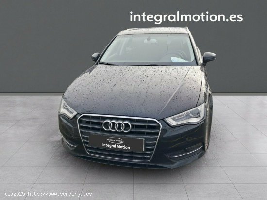 Audi A3 Sportback 1.6 TDI Ultra Attraction - 