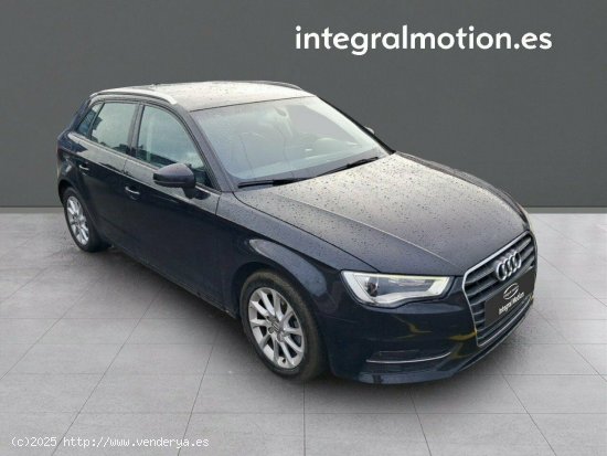 Audi A3 Sportback 1.6 TDI Ultra Attraction - 