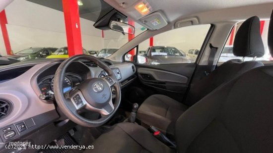 Toyota Yaris YARIS 1500 110 CV ACTVE de 2019 con 78.945 Km por 13.900 EUR. en Tenerife