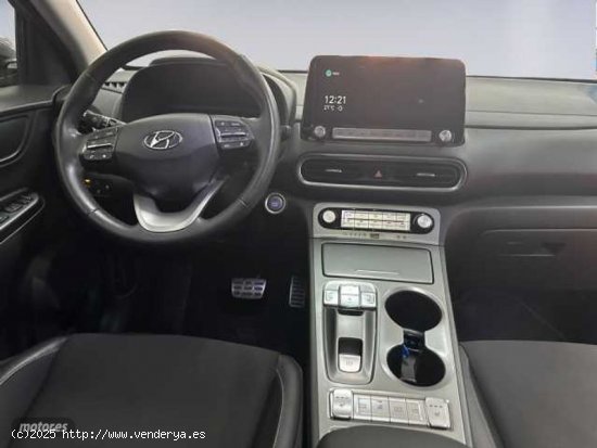 Hyundai Kona Electric Maxx 100kW de 2022 con 34.000 Km por 29.900 EUR. en Madrid