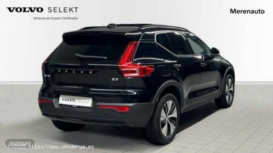 Volvo XC40 2.0 B3 PLUS DARK AUTO 163 CV de 2023 con 25.765 Km por 41.500 EUR. en A Coruna