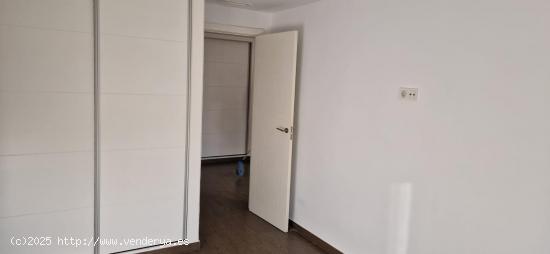 REF.- 73 - Piso en venta en Carolinas Altas – Alicante - ALICANTE